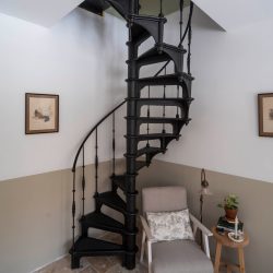 Schody kręcone 131