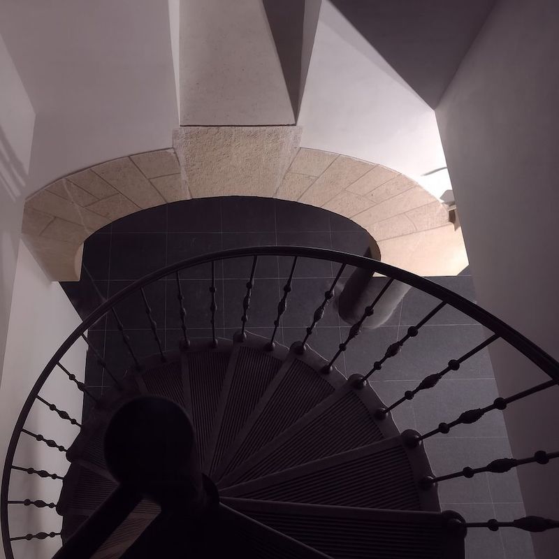 Krecone schody zeliwne