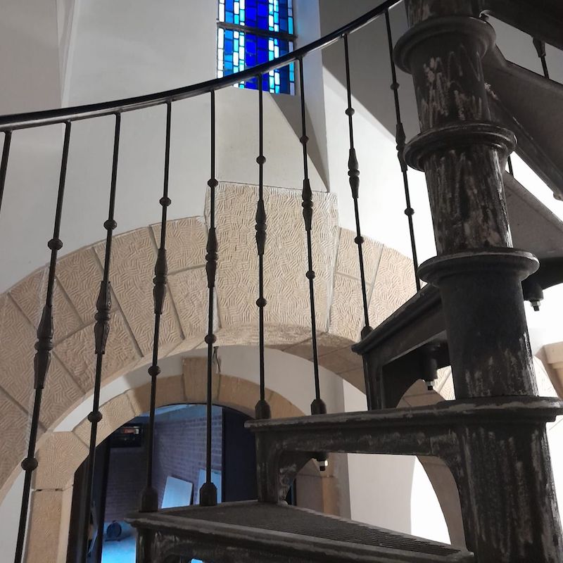 Schody z żeliwa 180