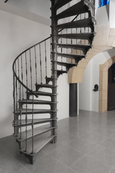 Ile kosztują schody spiralne żeliwne cena montaż wycena