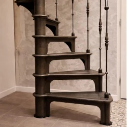 Gotowe schody wewnętrzne